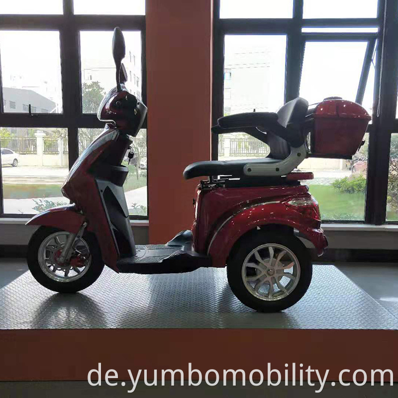 New Desgined 3 Wheel Electric Scooter